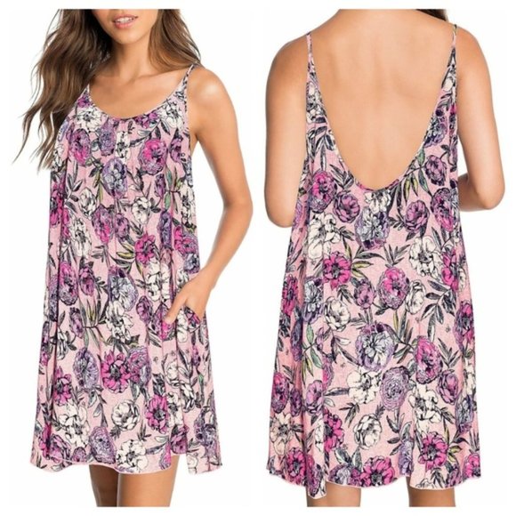 🎁Vera Bradley Meadow Monorone Morgan Cover-UP - Picture 1 of 7